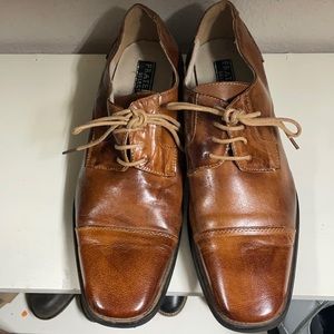 Men’s Brown leather dress shoes. Size 10.5